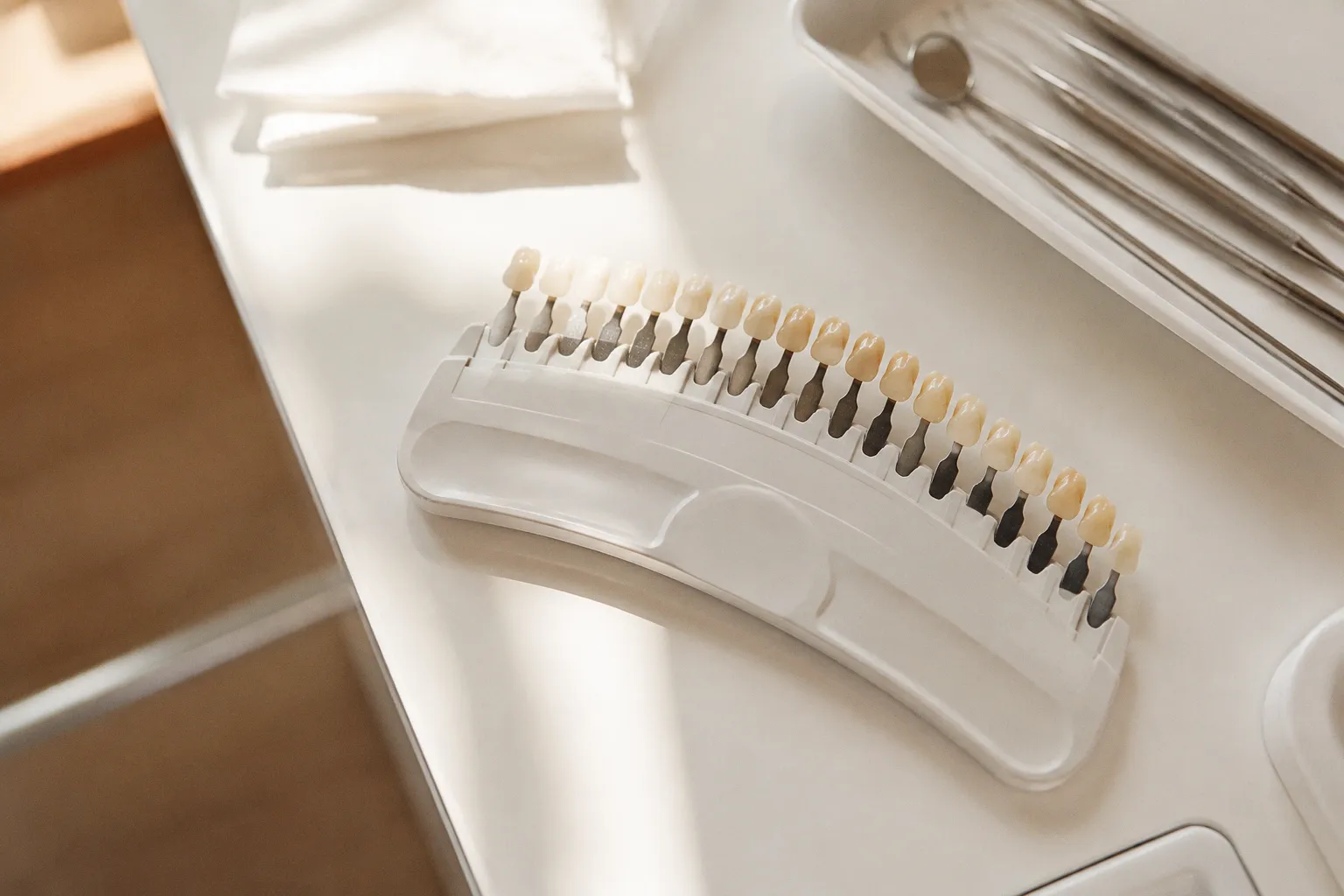 Bleaching beim Zahnarzt: Phasen von Planung bis Ergebnis